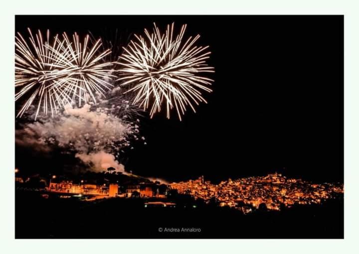 Alla Romana Villa Caltagirone Bagian luar foto