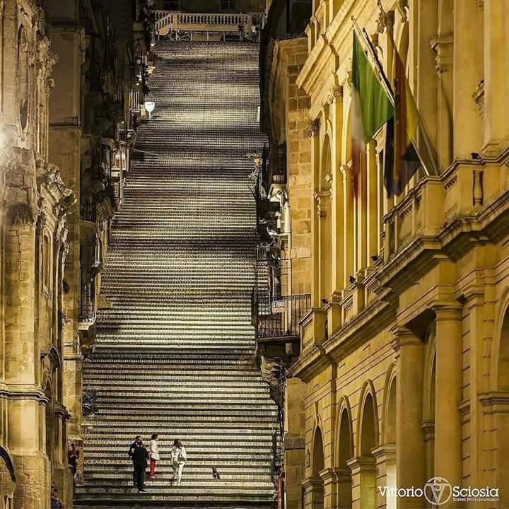 Alla Romana Villa Caltagirone Bagian luar foto